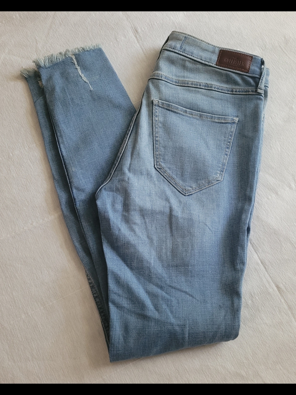 Hollister High Rise Super Skinny Jeans - Picture 2 of 5